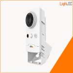 AXIS M1065LW Network Camera trái